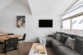 Coastal townhouse - downtown location & Beach